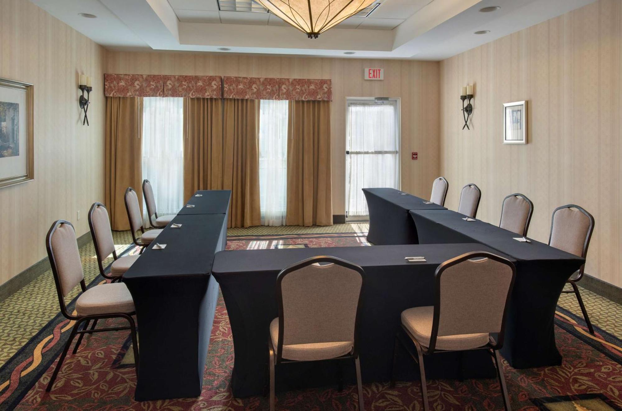 Hilton Garden Inn Riverhead Exteriér fotografie