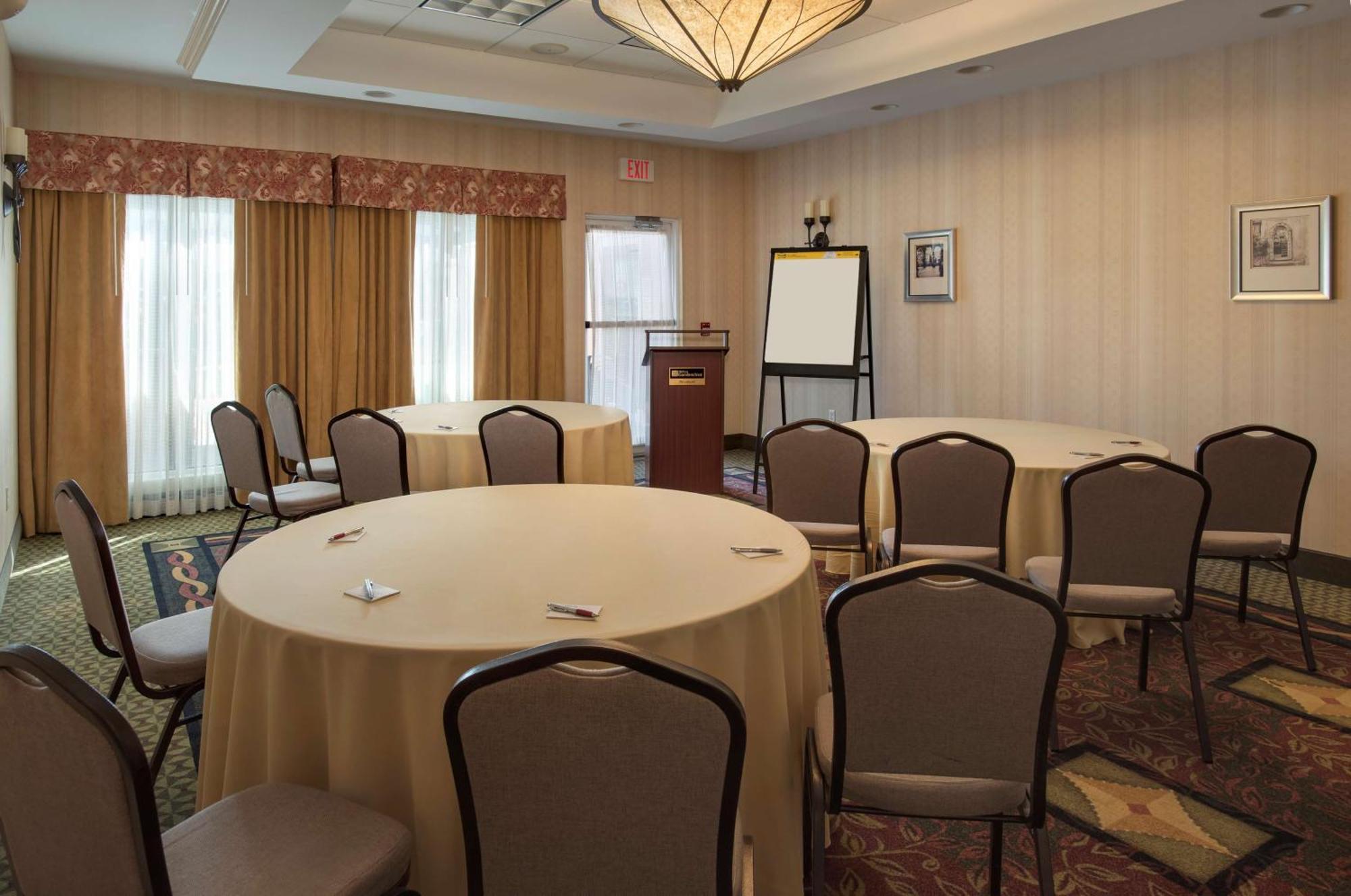 Hilton Garden Inn Riverhead Exteriér fotografie
