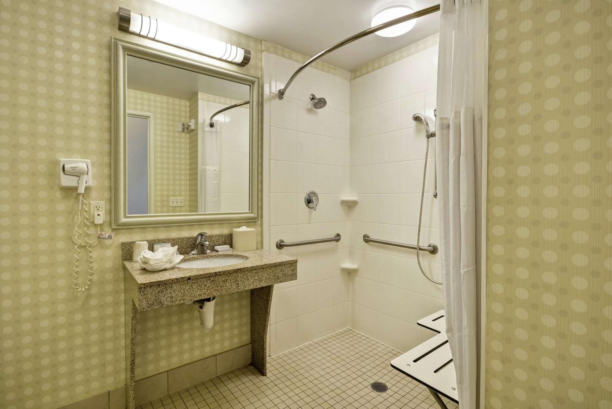 Hilton Garden Inn Riverhead Exteriér fotografie