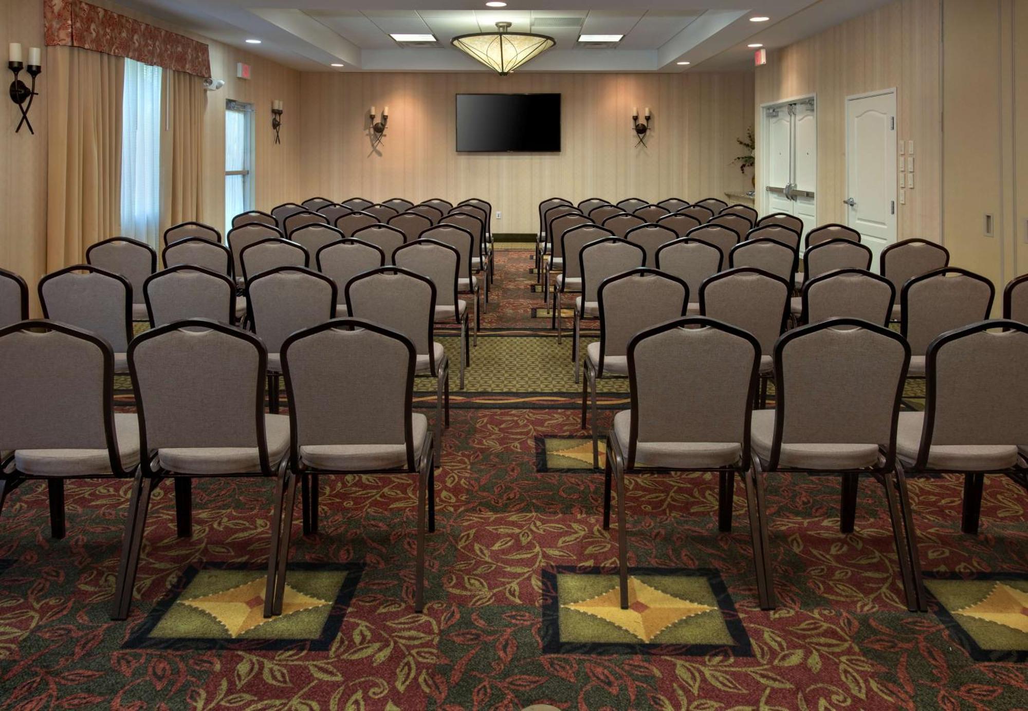 Hilton Garden Inn Riverhead Exteriér fotografie