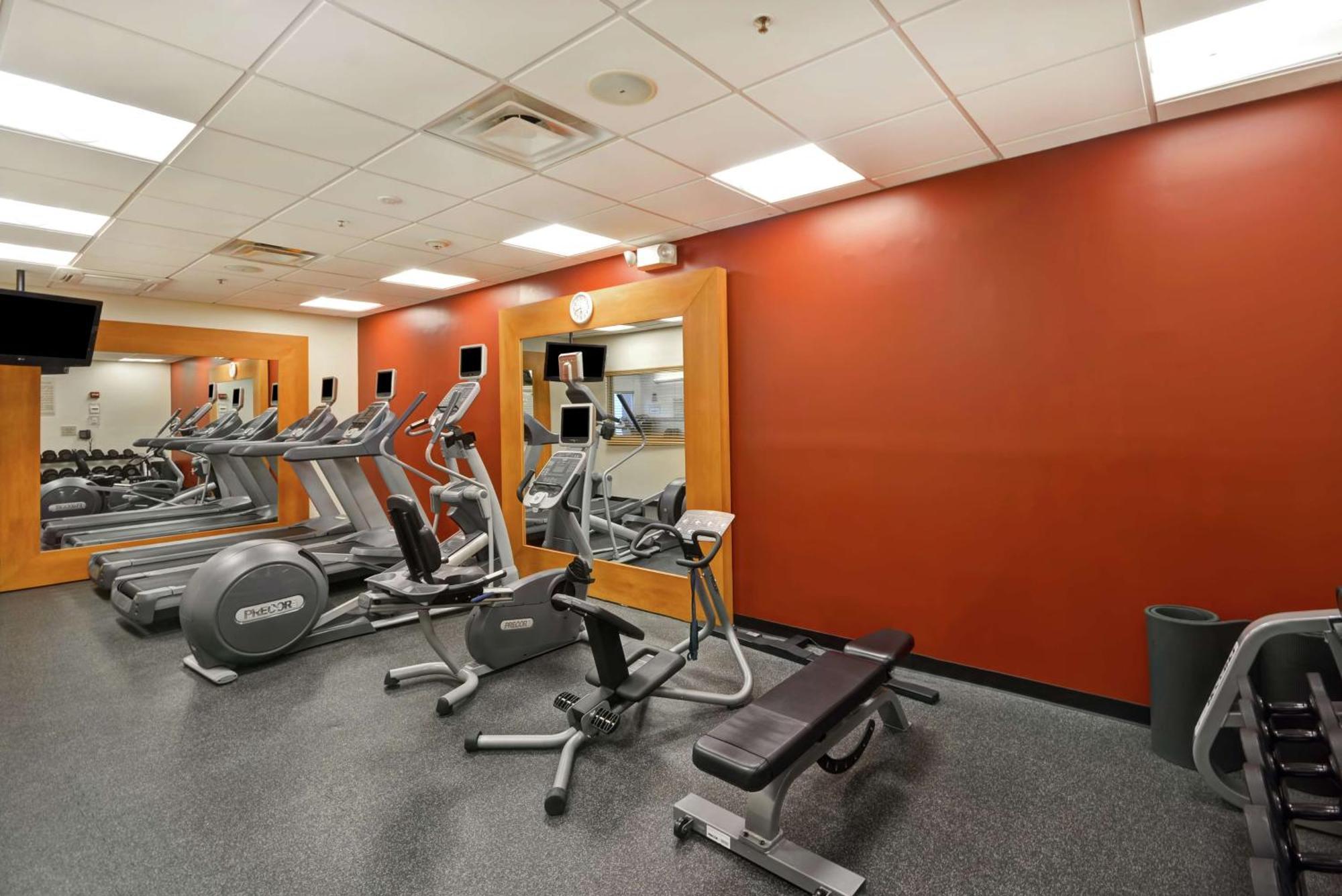 Hilton Garden Inn Riverhead Exteriér fotografie