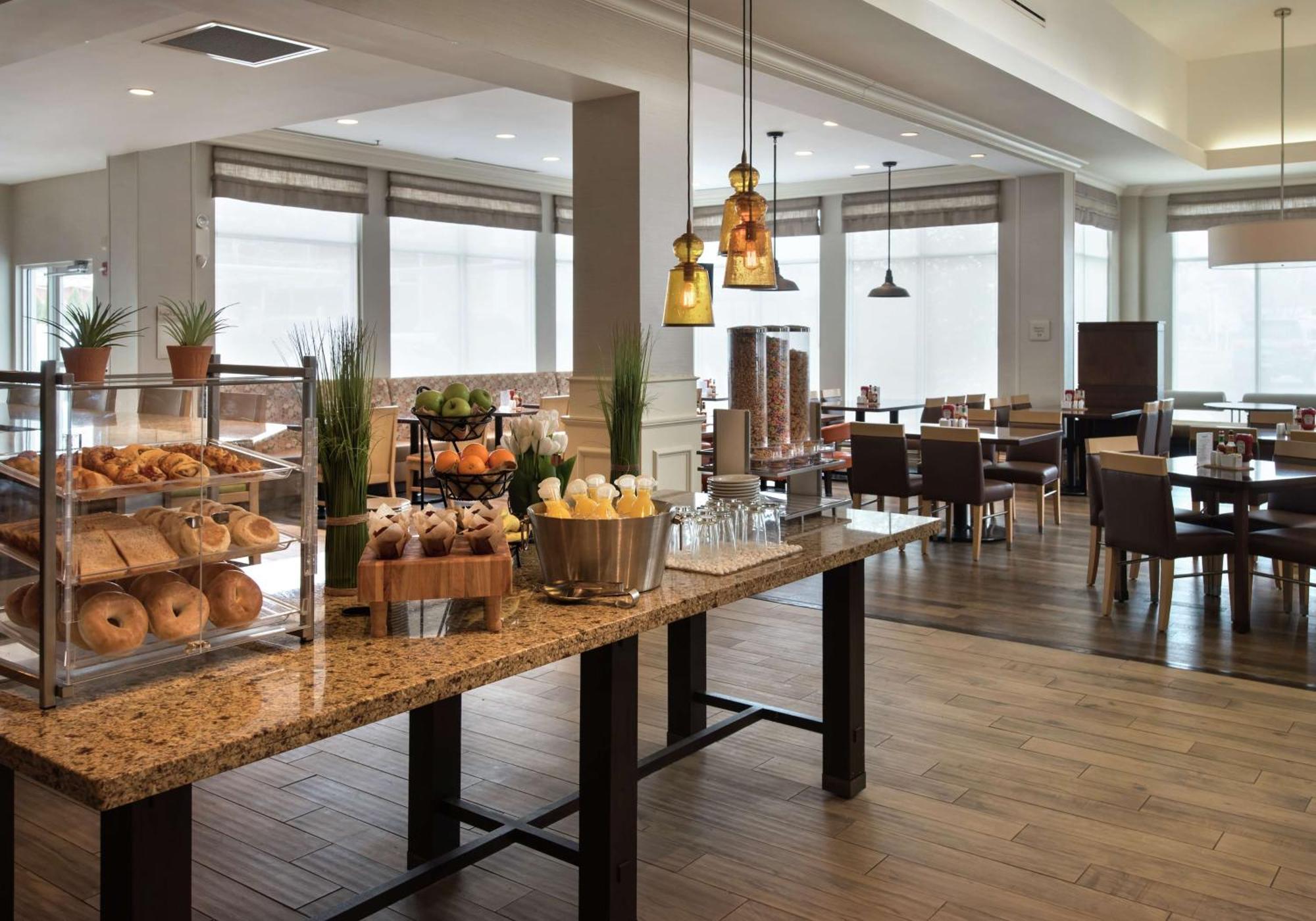 Hilton Garden Inn Riverhead Exteriér fotografie