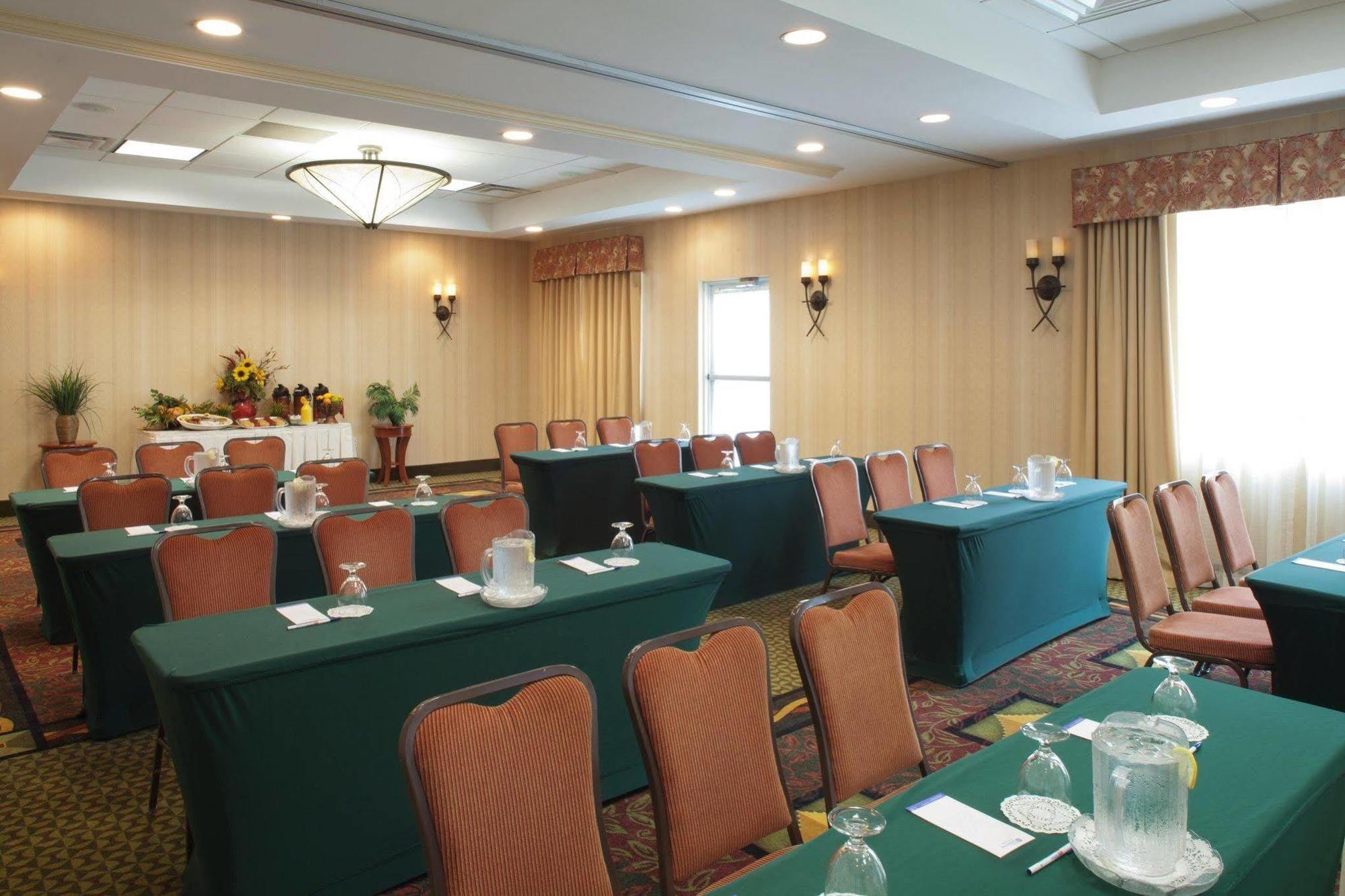 Hilton Garden Inn Riverhead Exteriér fotografie