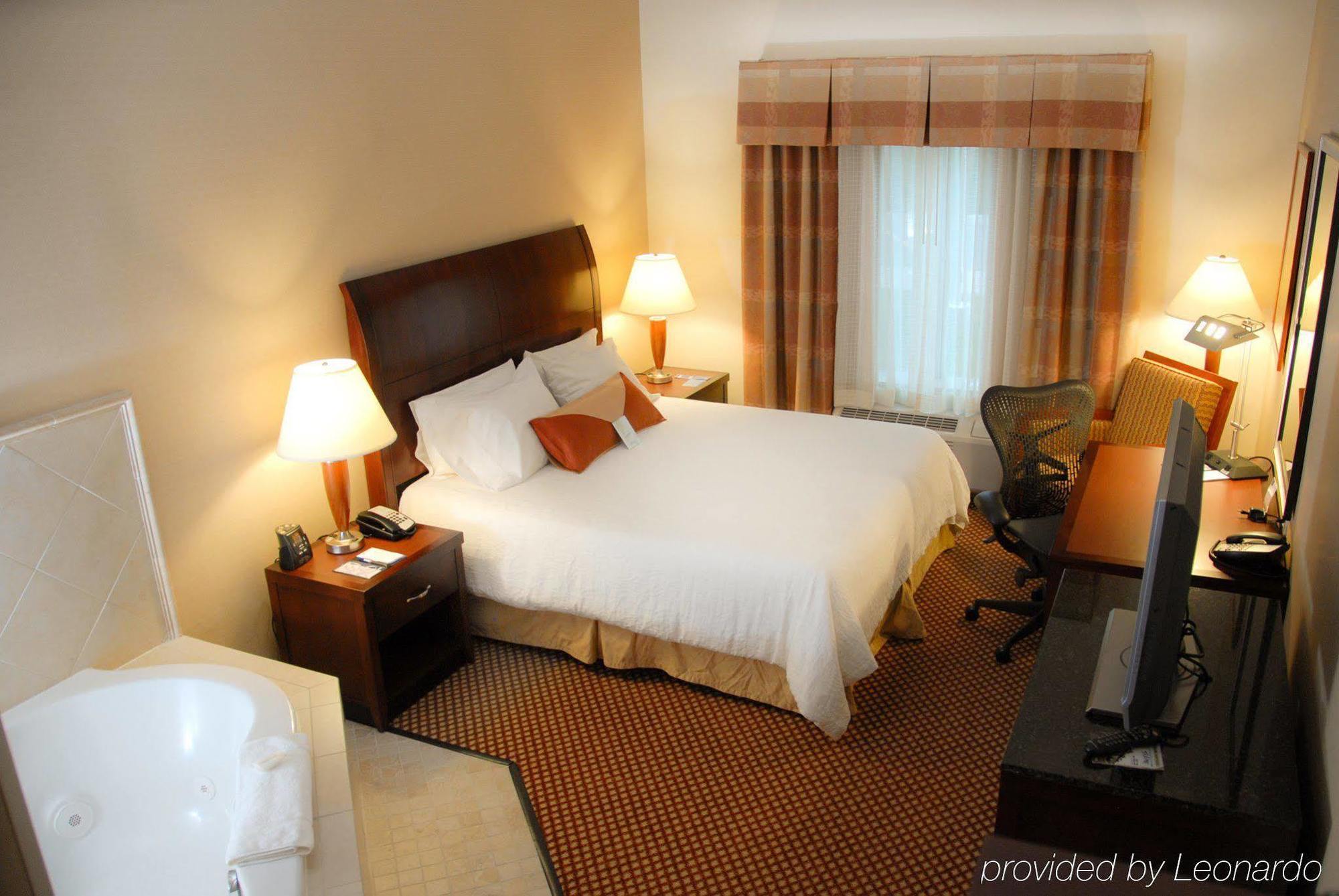 Hilton Garden Inn Riverhead Exteriér fotografie